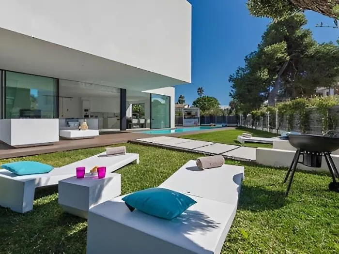 Villa Pau Muro Holiday home